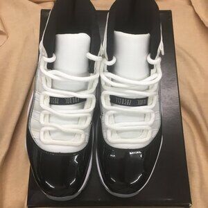 Jordan 11 concord men size 9